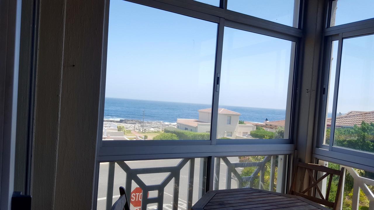 Hermanus Beach Club Apt 186 & 208 Appartement Buitenkant foto